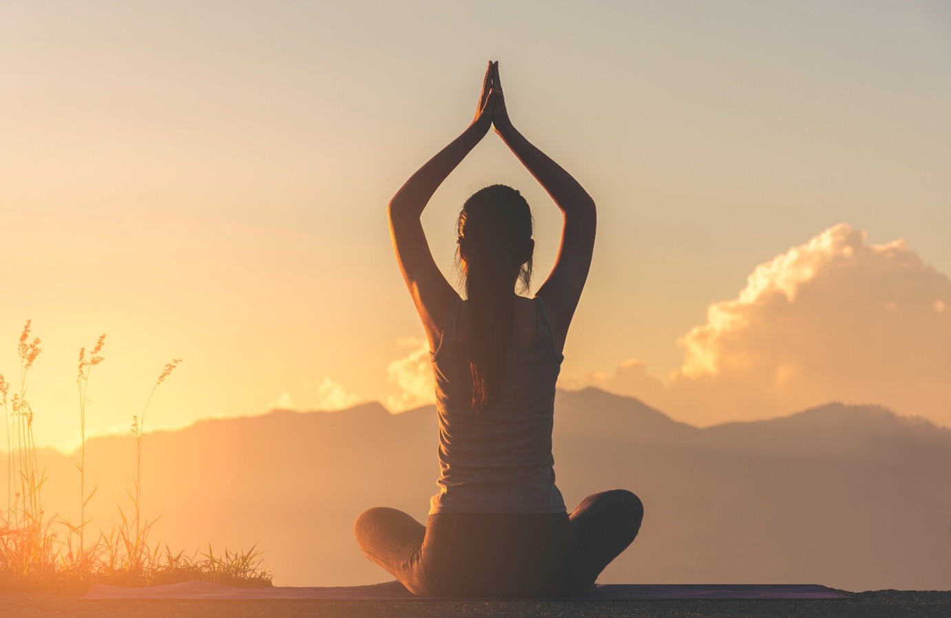 Yoga Urlaub Allgäu – Hatha-Yoga bei Sonnenuntergang in Bad Hindelang