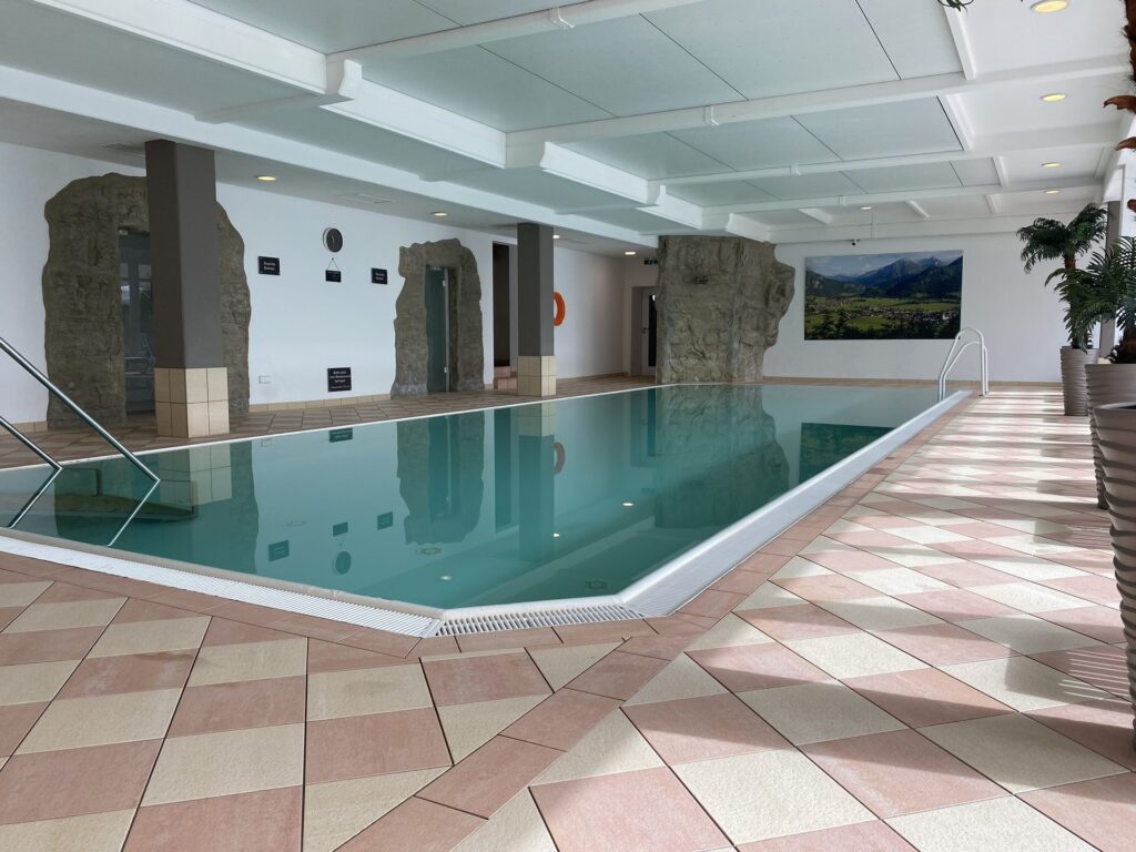 Beheiztes Hallenbad von DIE GAMS in Bad Hindelang