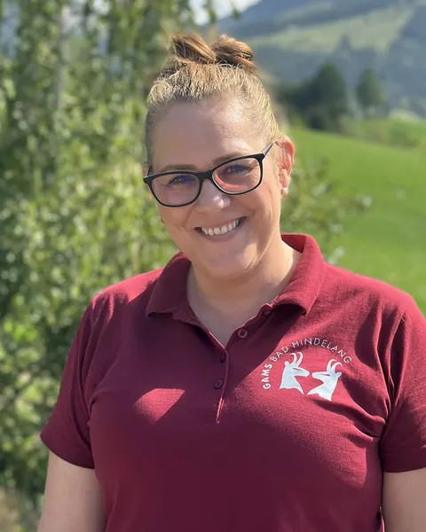 Timea, Housekeeping