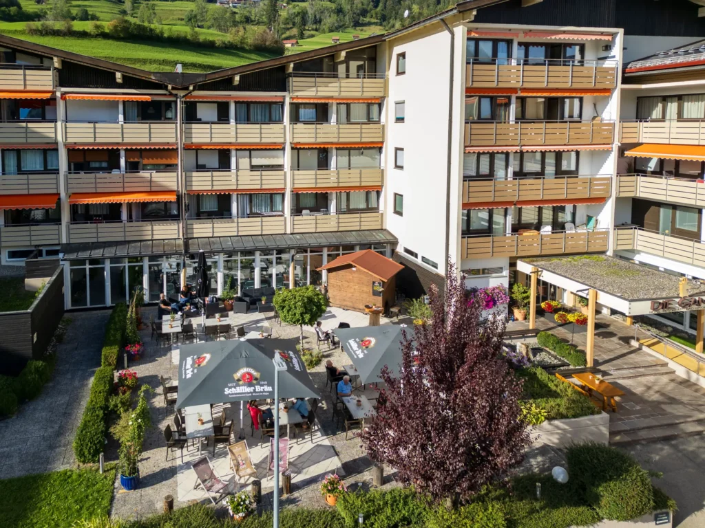 Sonnenterrasse des Hotels DIE GAMS von oben